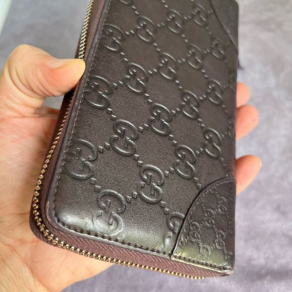 GUCCI Vintage Embossed Leather Bree Zip Around Long Wallet Brown - Picture 6 of 12